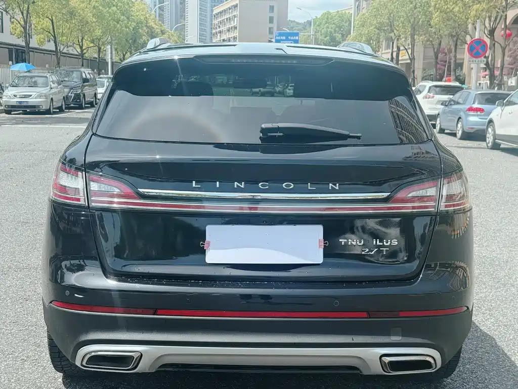 Navigator 2022 2.7T AWD Premium Edition