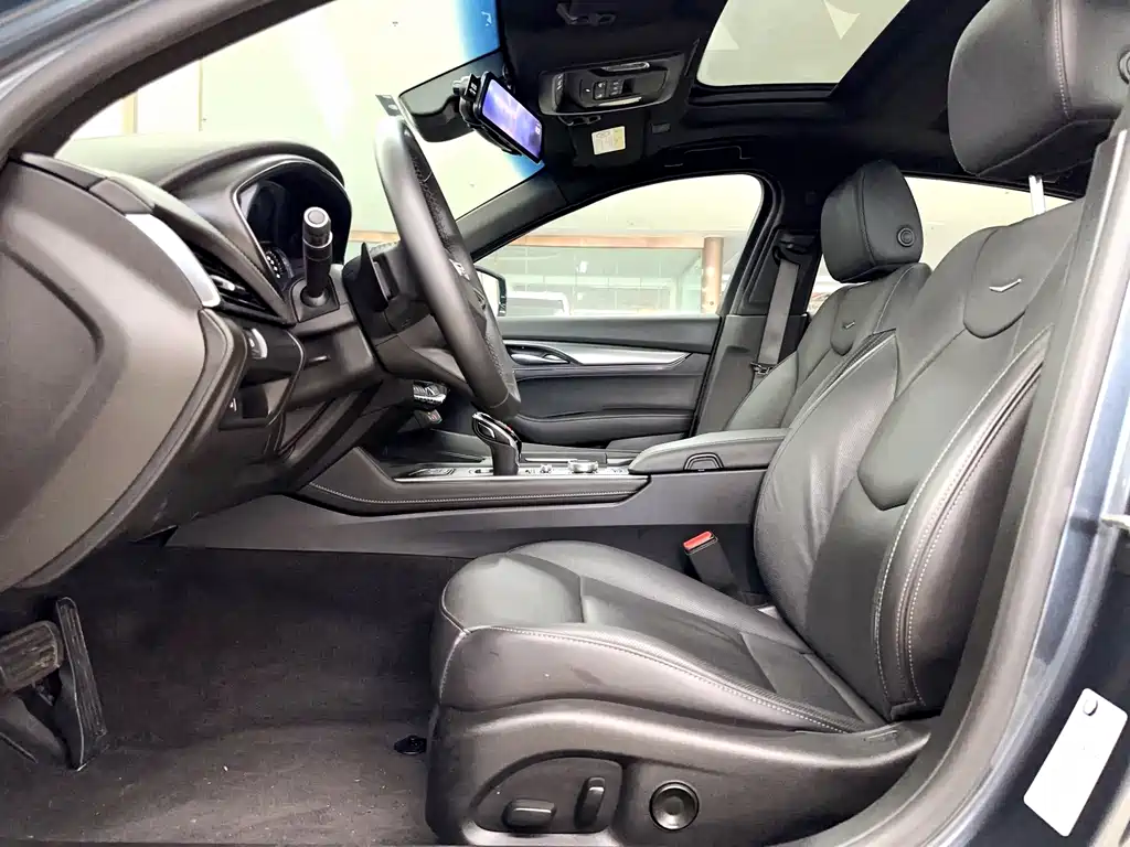 Cadillac CT5 2021 model restyled 28T Luxury Edition
