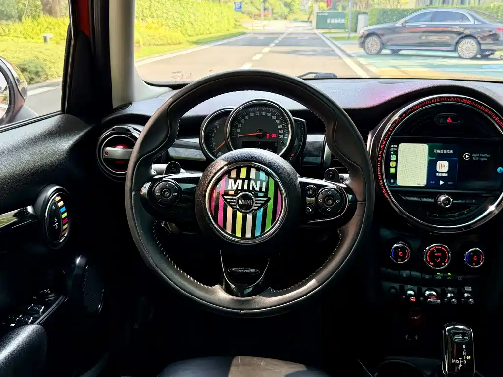 Mini 2018 Artisan 2.0T Cooper S 5-Door Edition
