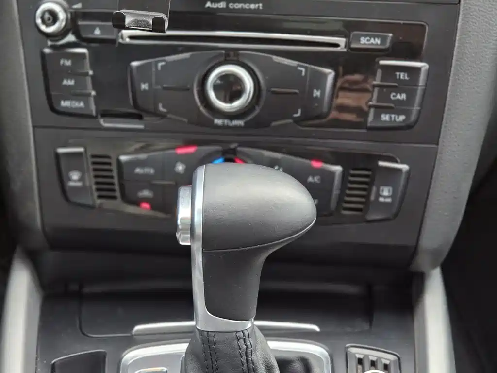 Audi Q5 2016 model 40 TFSI进取型