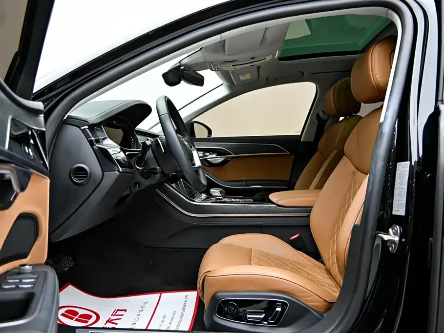 Audi A8 2024 model A8L 50 TFSI quattro Premium Tronic