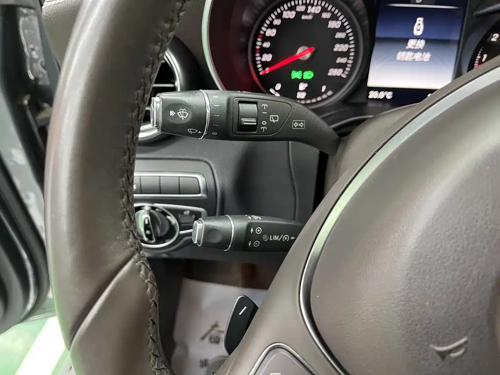 Mercedes GLC 2017 260 4MATIC Luxury Edition