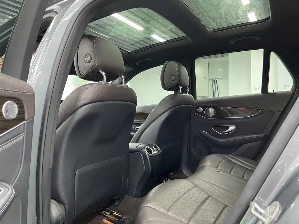 Mercedes GLC 2017 260 4MATIC Luxury Edition