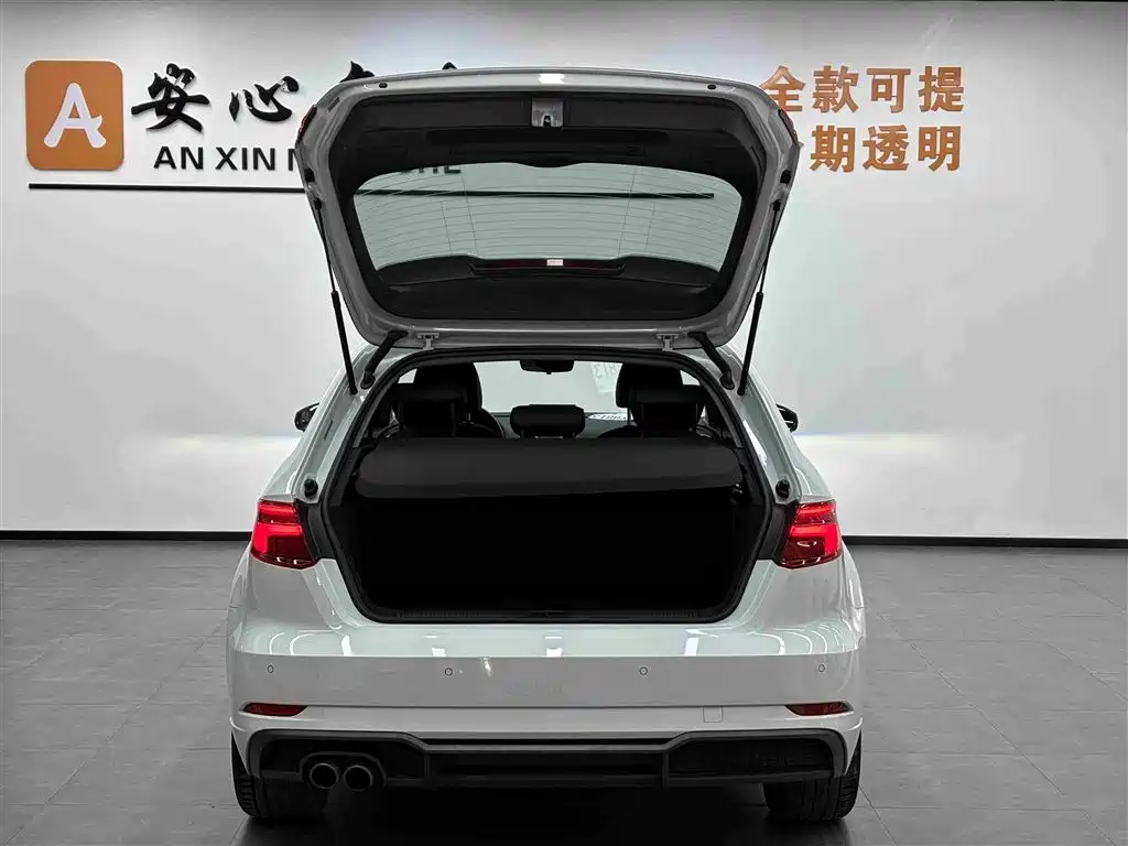Audi A3 2019 Sportback 35 TFSI Style Edition National V