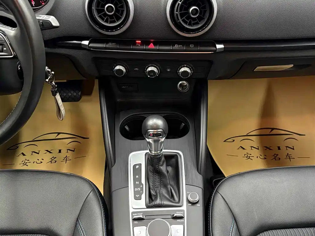 Audi A3 2019 Sportback 35 TFSI Style Edition National V