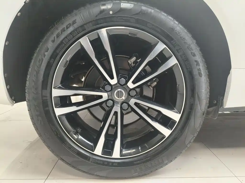 Volvo XC60 2019 T5 AWD Smart Vision Edition National V