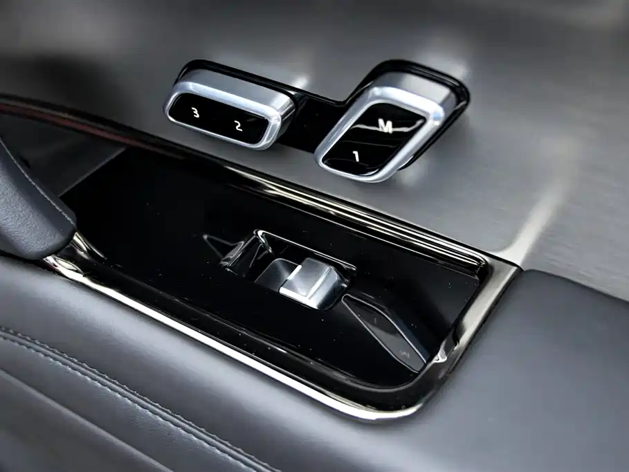 Range Rover Sport 2025 Edition 400PS Stealth Special Edition