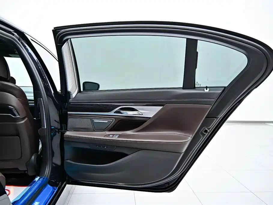 BMW 7 Series 2019 Model Facelift 730Li M Sport Package