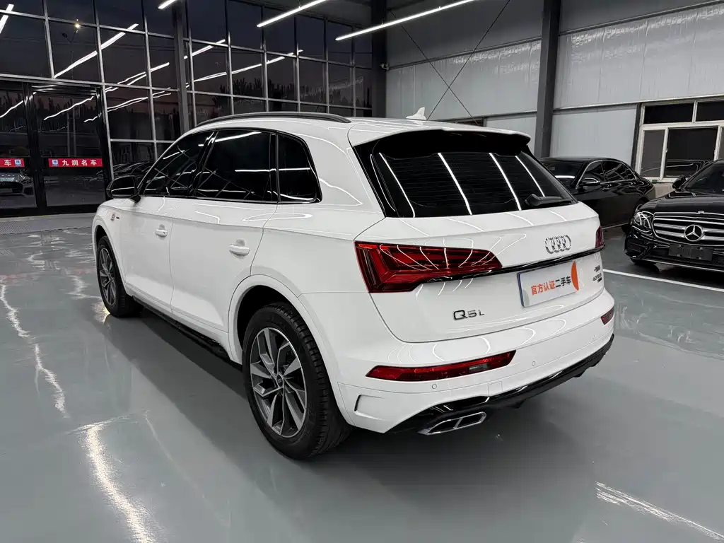Audi Q5L 2023 40T Premium Dynamic Edition