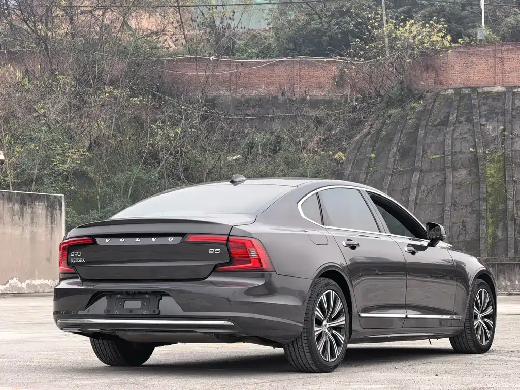 Volvo S90 2021 B5 Intelligent Luxury Edition