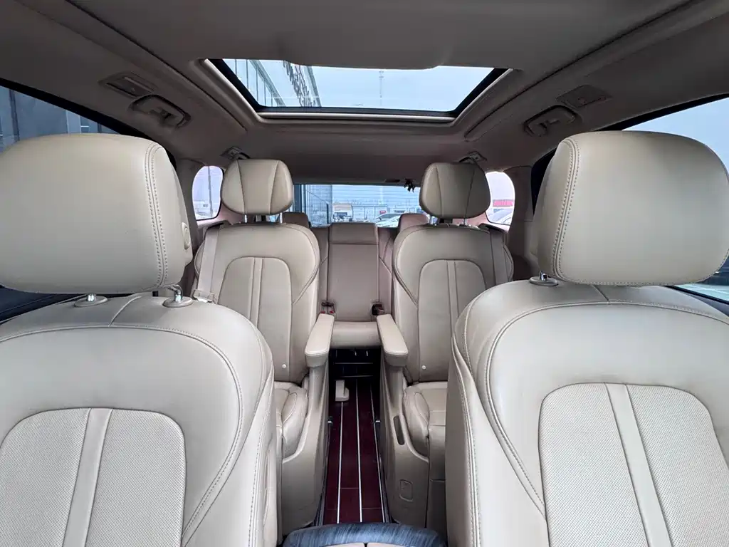Buick GL8 2021 ES Luxury 653T
