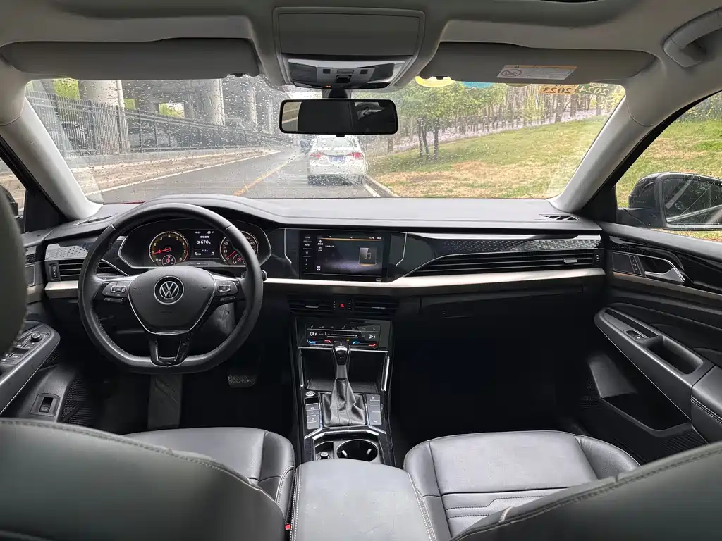 Passat 2021 330 TSI Luxury Edition