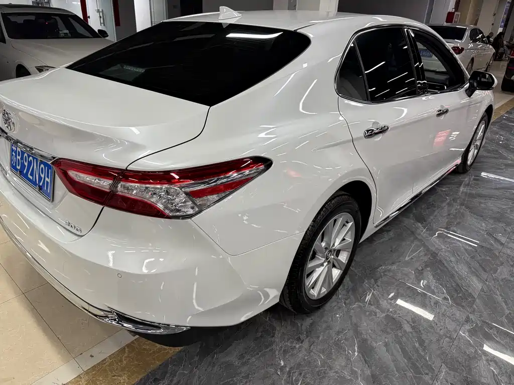 Camry 2023 2.0G Luxury Edition