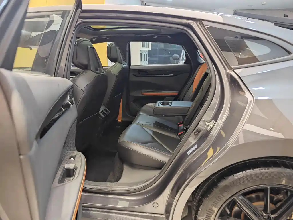 Changan UNI-V 2022 Model 1.5T Smart Navigation Edition