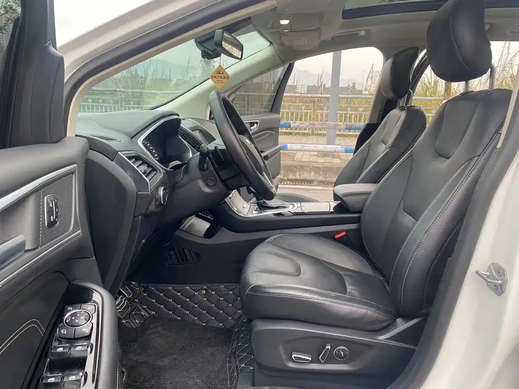 Escape 2018 EcoBoost 245 Two-wheel drive Luxury Edition 7-seater National V