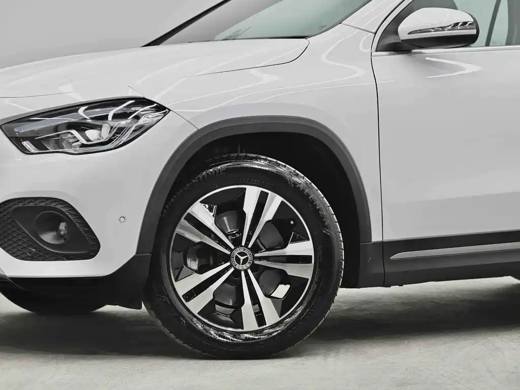 Mercedes-Benz GLA 2023 GLA 220