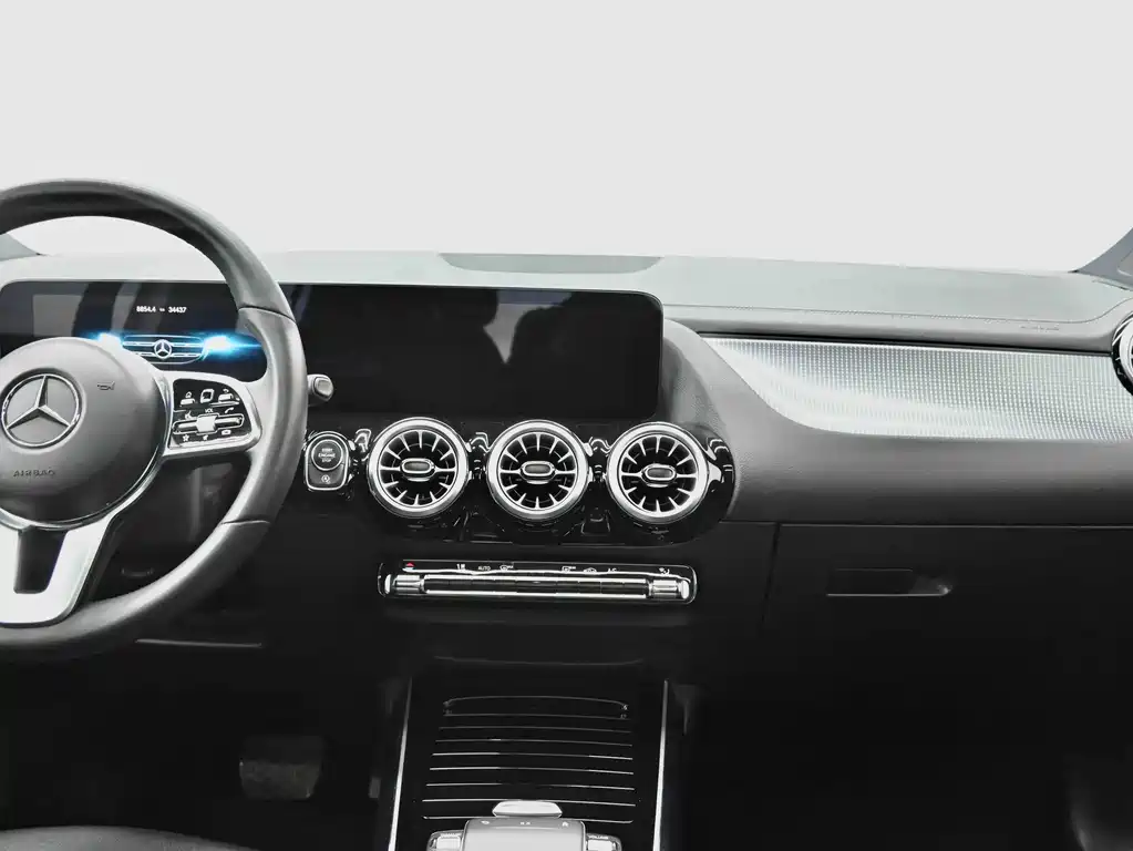 Mercedes-Benz GLA 2023 GLA 220