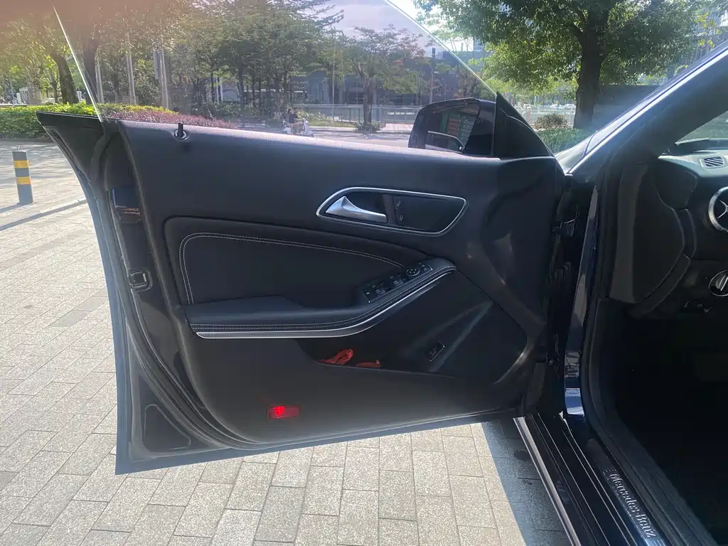 Mercedes-Benz CLA Imported 2018 Model CLA 200 Fashion Edition