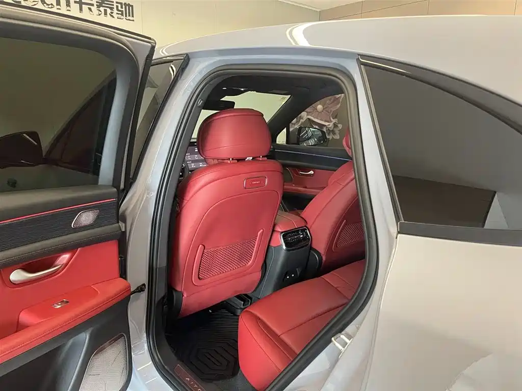 SUV M5 2024 Edition Range-Extended Max RS All-Wheel Drive High-End Intelligent Driving Version