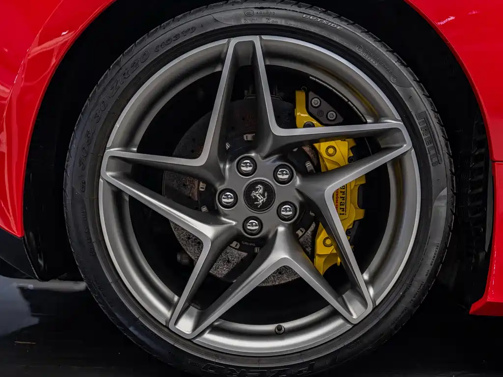 Ferrari F8 2019 Tributo 3.9T V8
