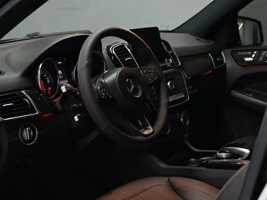Mercedes GLS 2018 Facelift 400 4MATIC Dynamic Edition