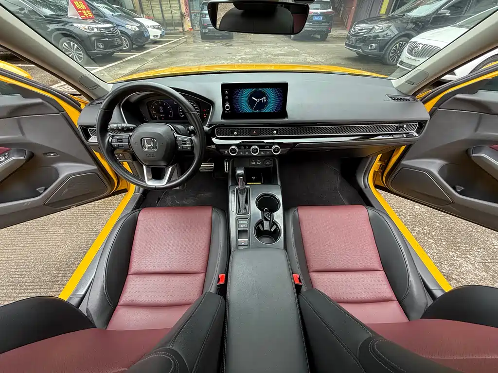 Type R 2022 240TURBO CVT Premium Edition