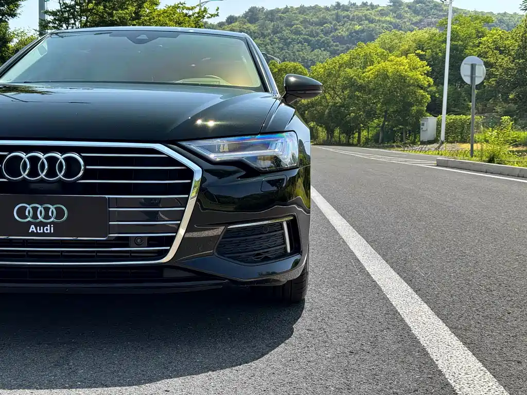 Audi A6L 2022 55 TFSI quattro Flagship Edition