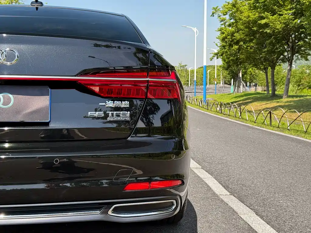 Audi A6L 2022 55 TFSI quattro Flagship Edition
