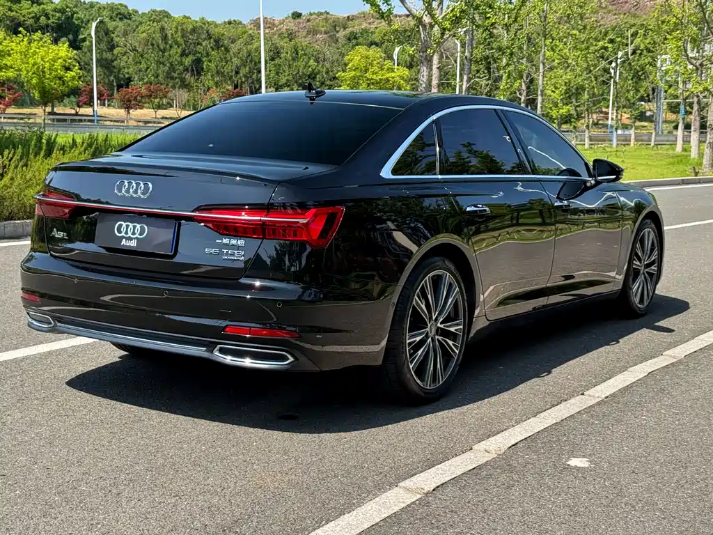 Audi A6L 2022 55 TFSI quattro Flagship Edition