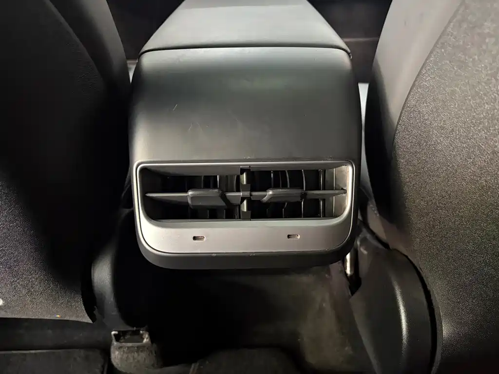 Model Y 2022 Rear-Wheel Drive Edition
