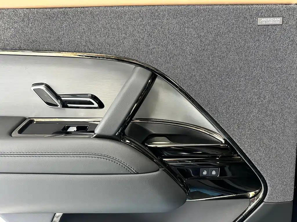 Range Rover Sport 2025 model 400PS Dynamic HSE