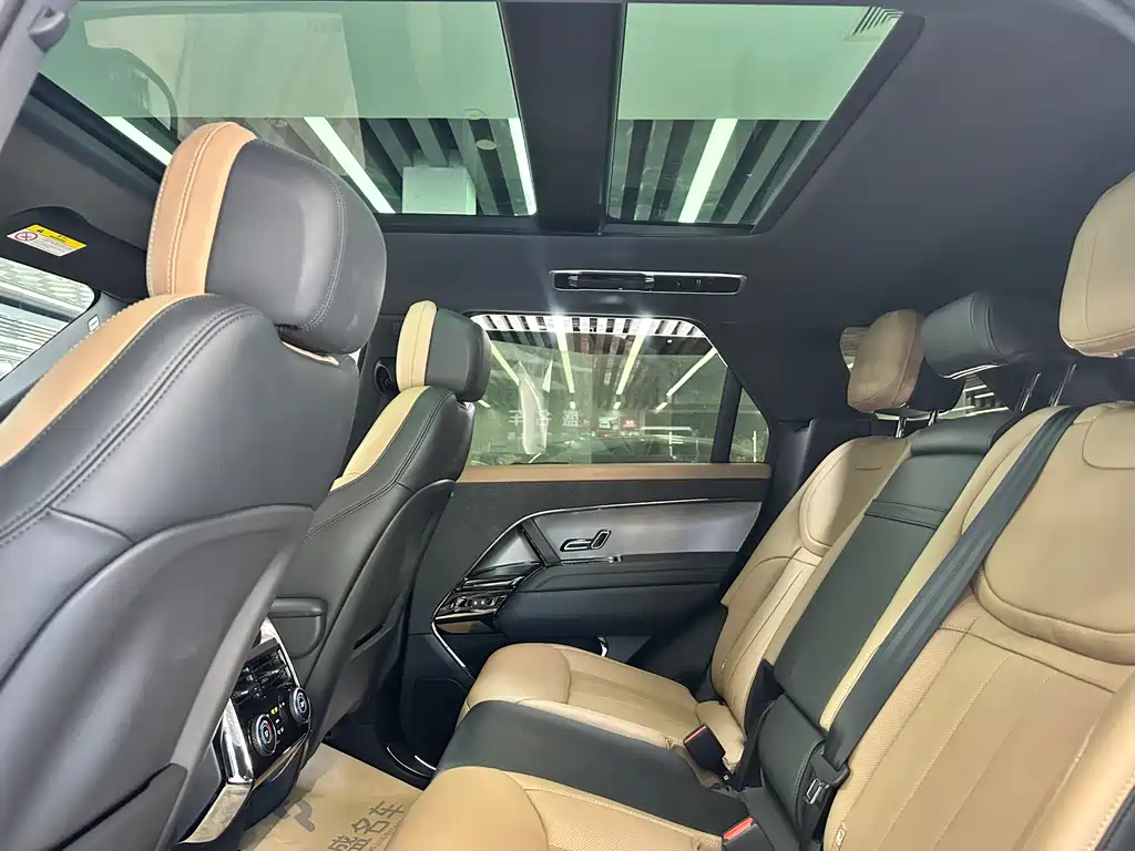 Range Rover Sport 2025 model 400PS Dynamic HSE