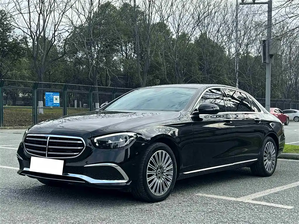 Mercedes-Benz E-Class 2022 E 300 L Fashion Edition