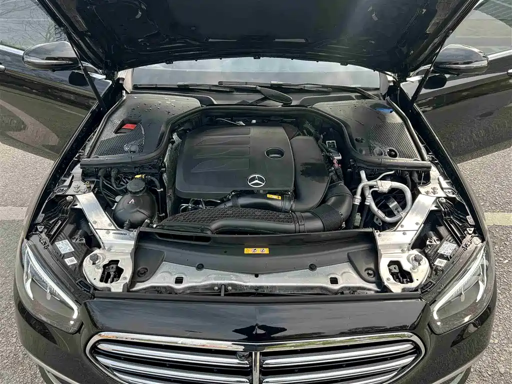 Mercedes-Benz E-Class 2022 E 300 L Fashion Edition