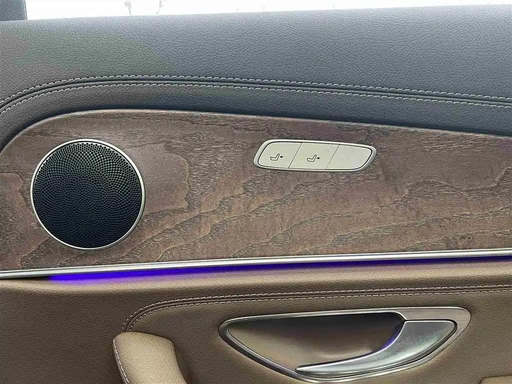 Mercedes-Benz E-Class 2022 E 300 L Fashion Edition