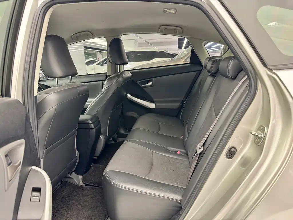 Prius 2012 1.8L Luxury Edition