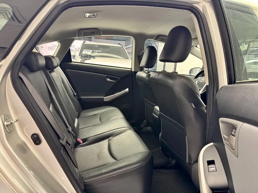 Prius 2012 1.8L Luxury Edition