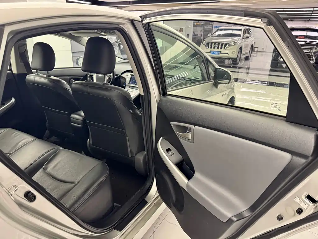 Prius 2012 1.8L Luxury Edition