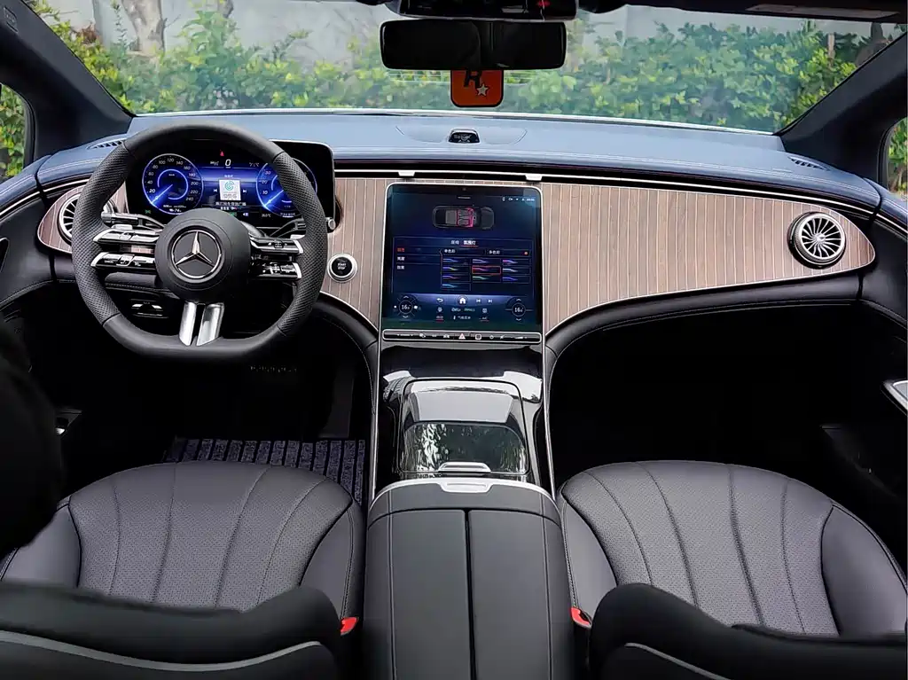 Mercedes EQE 2025 500 4MATIC Pioneer Edition