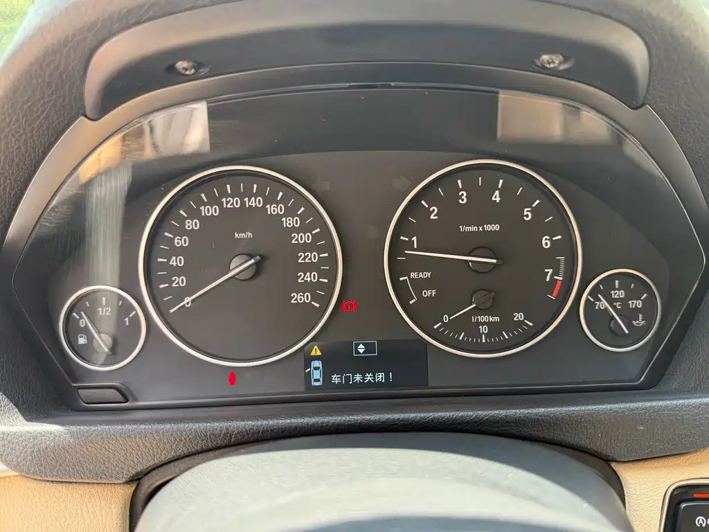 BMW 3 Series 2013 model 320Li manual version