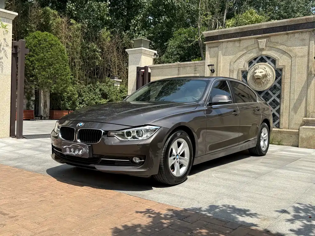 BMW 3 Series 2013 model 320Li manual version