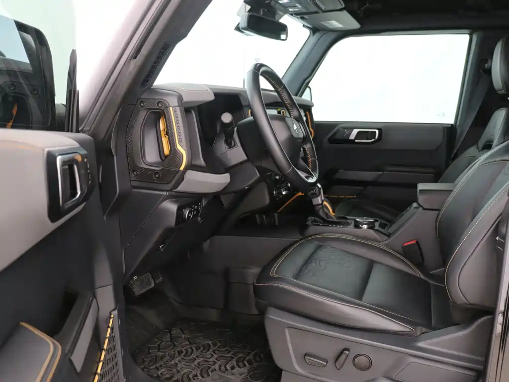 Ford Bronco 2024 2.3T Off-Road