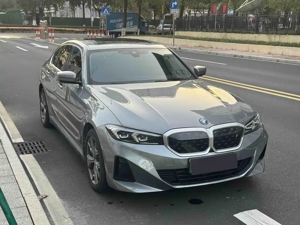 BMW i3 2022 eDrive 35 L