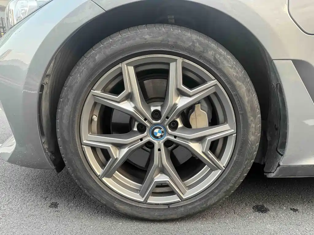 BMW i3 2022 eDrive 35 L