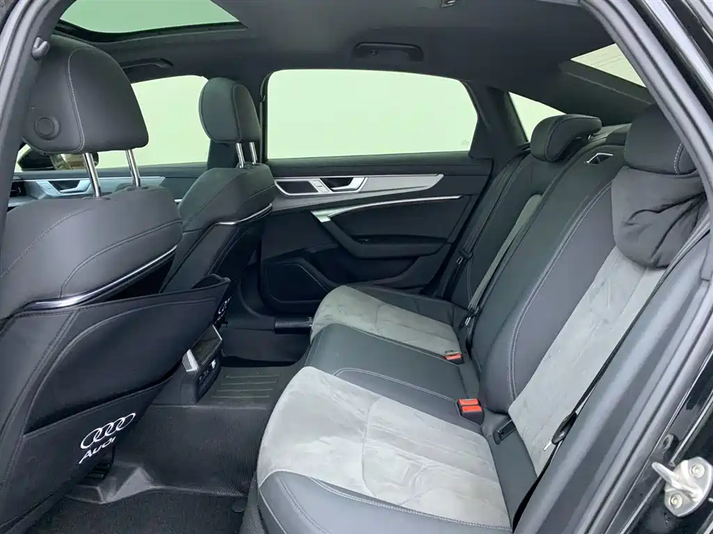Audi A6L 2024 40 TFSI Luxury Dynamic Edition