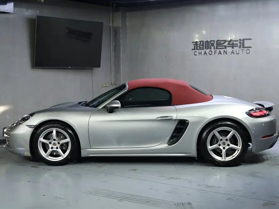 Porsche 718 Boxster 2.0T 2022 Model
