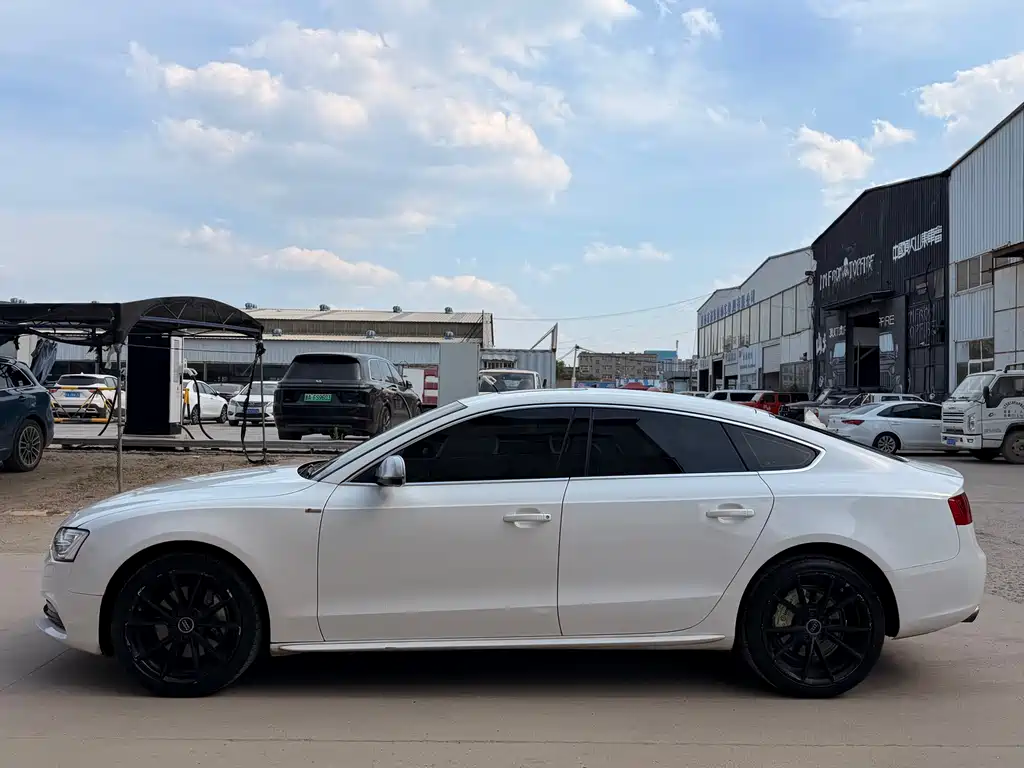 Audi A5 Import 2014 Model Sportback 45 TFSI