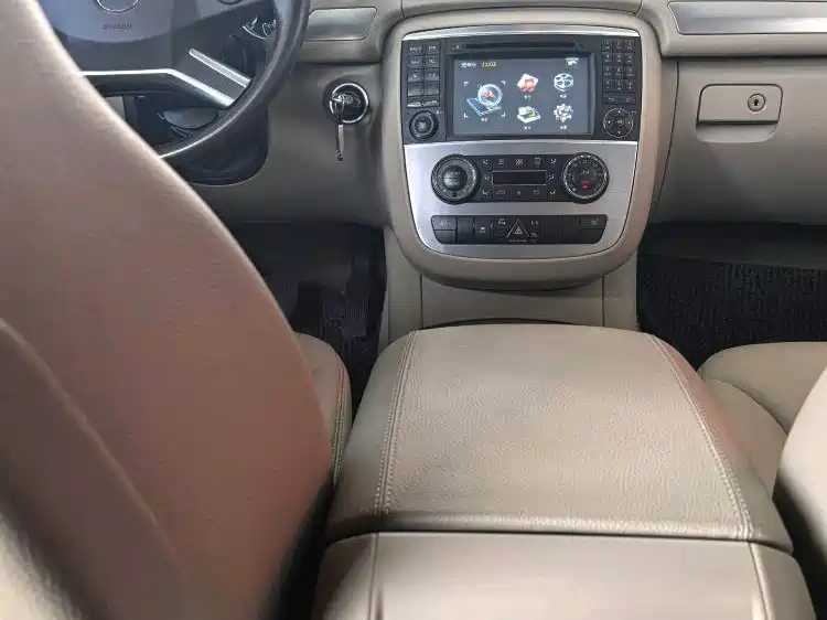 Mercedes-Benz R 300 L Business Edition 2011