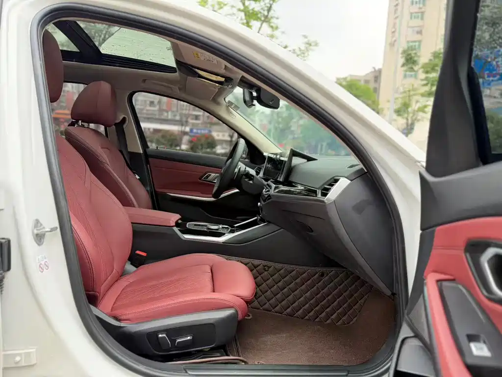 BMW 3 Series 2024 320Li M Sport Package