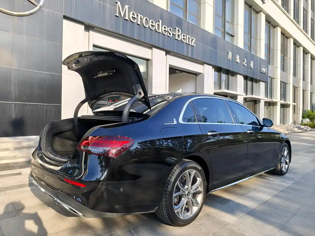 Mercedes-Benz E-Class 2022 Facelift 3 E 300 L Sporty and Stylish Edition